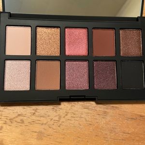 Haus Laboratories Fame palette